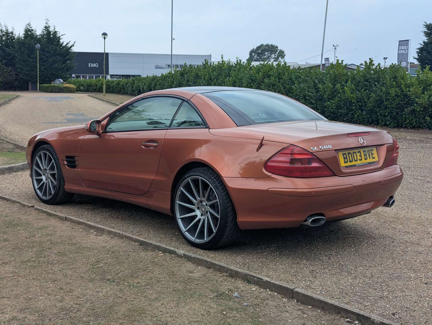<p>2003 MERCEDES SL500</p>