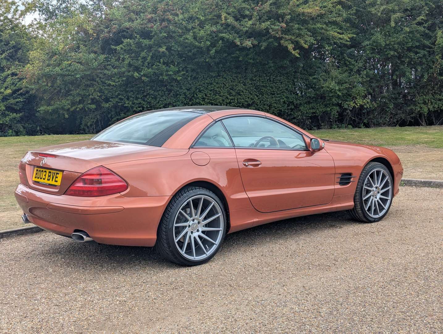 <p>2003 MERCEDES SL500</p>