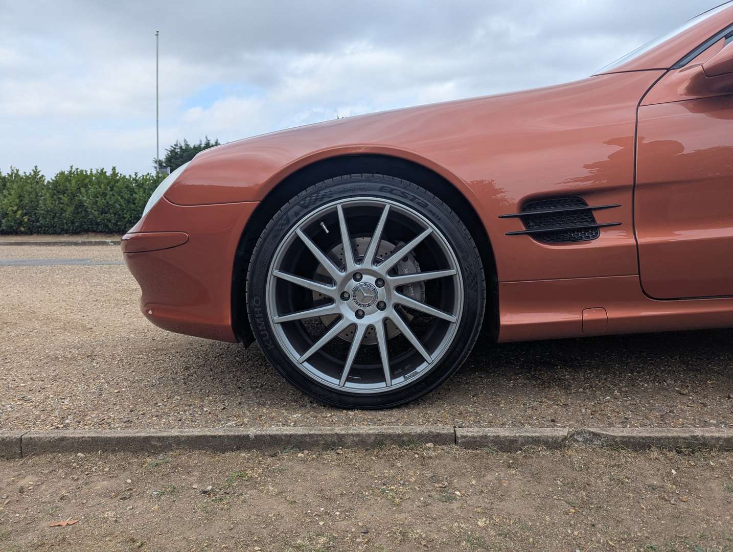 <p>2003 MERCEDES SL500</p>