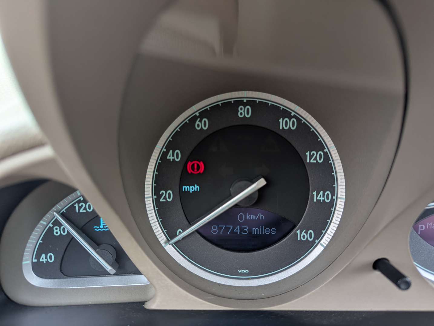 <p>2003 MERCEDES SL500</p>