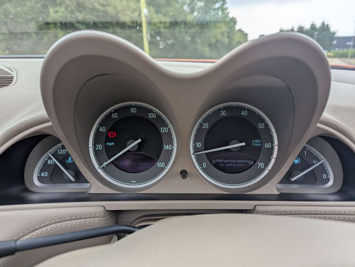 <p>2003 MERCEDES SL500</p>