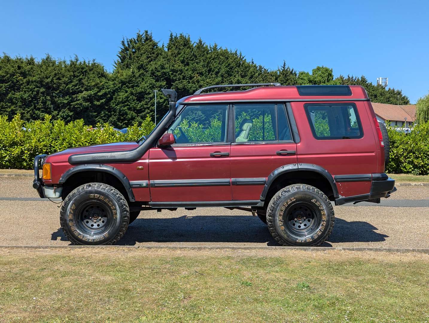 <p>2000 LAND ROVER DISCOVERY TD5 ES AUTO</p>