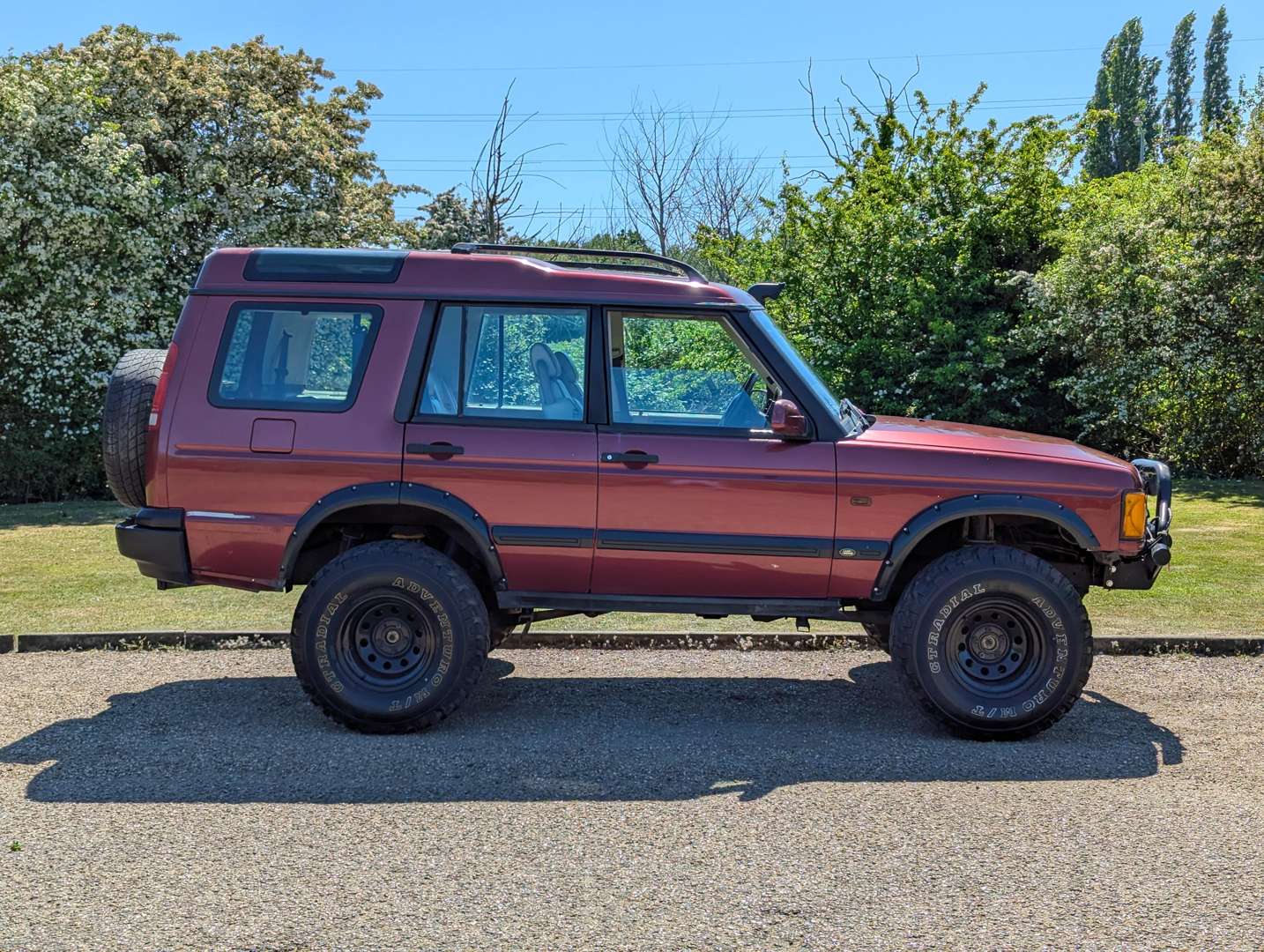 <p>2000 LAND ROVER DISCOVERY TD5 ES AUTO</p>