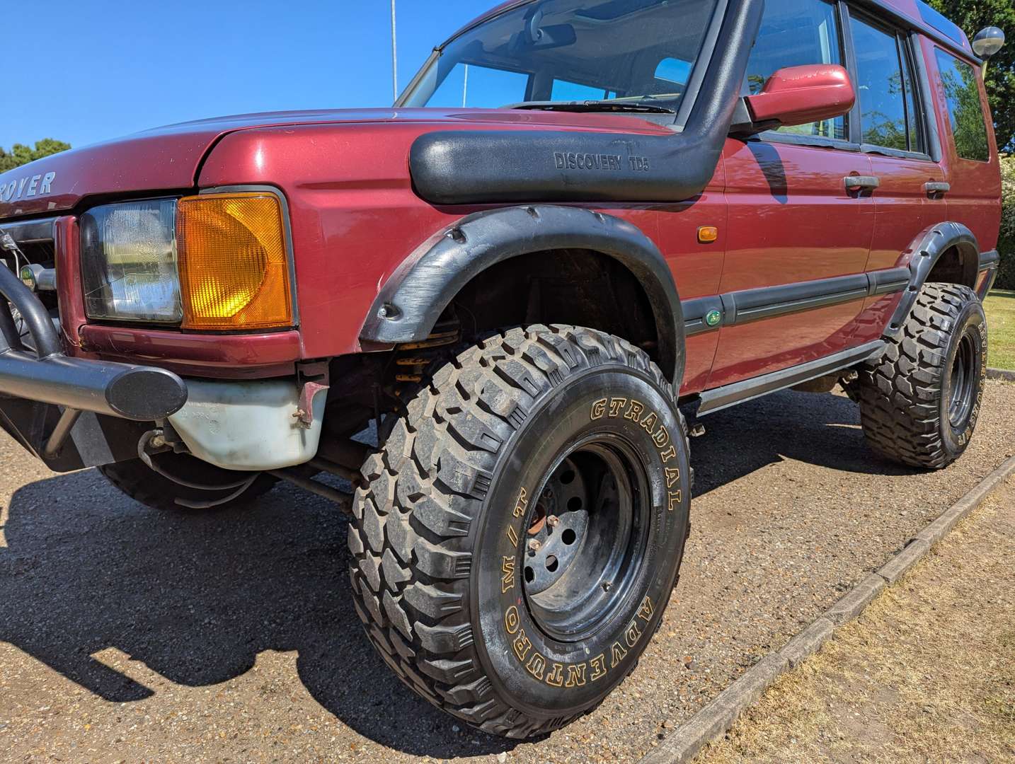 <p>2000 LAND ROVER DISCOVERY TD5 ES AUTO</p>