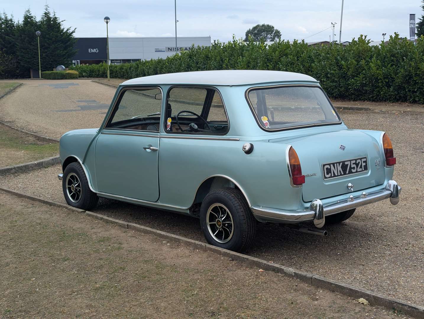 <p>1968 RILEY ELF</p>