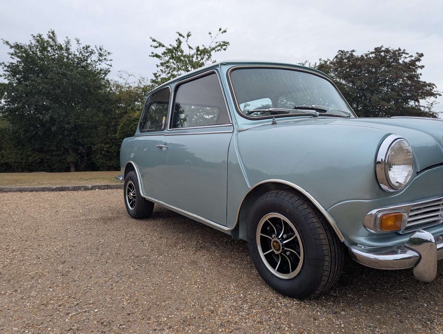 <p>1968 RILEY ELF</p>