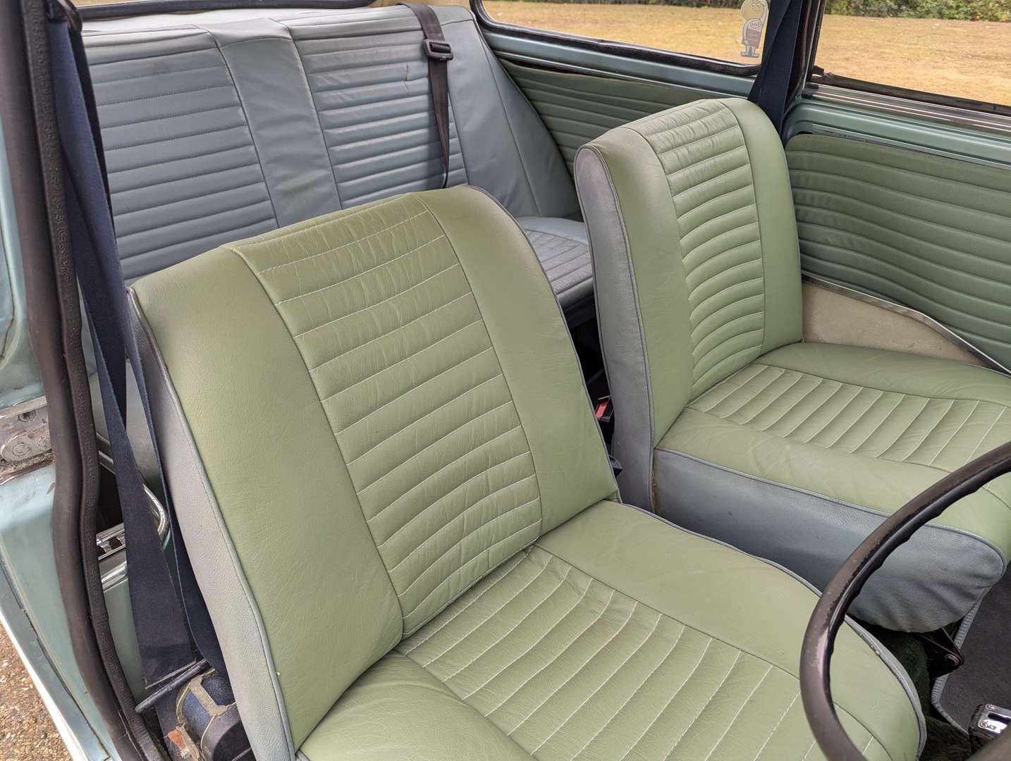 <p>1968 RILEY ELF</p>