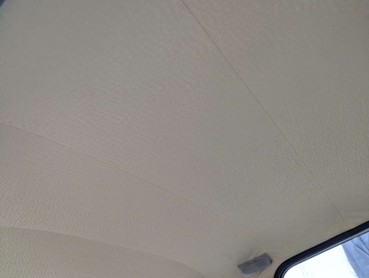 <p>1968 RILEY ELF</p>