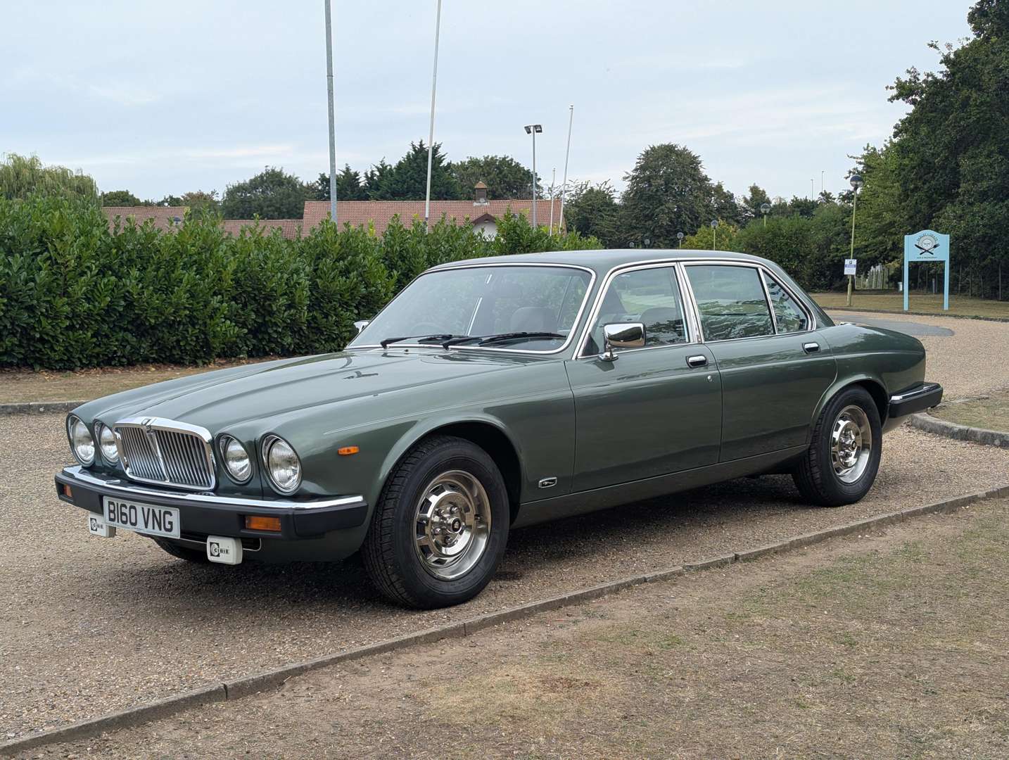 <p>1985 JAGUAR XJ6 4.2</p>
