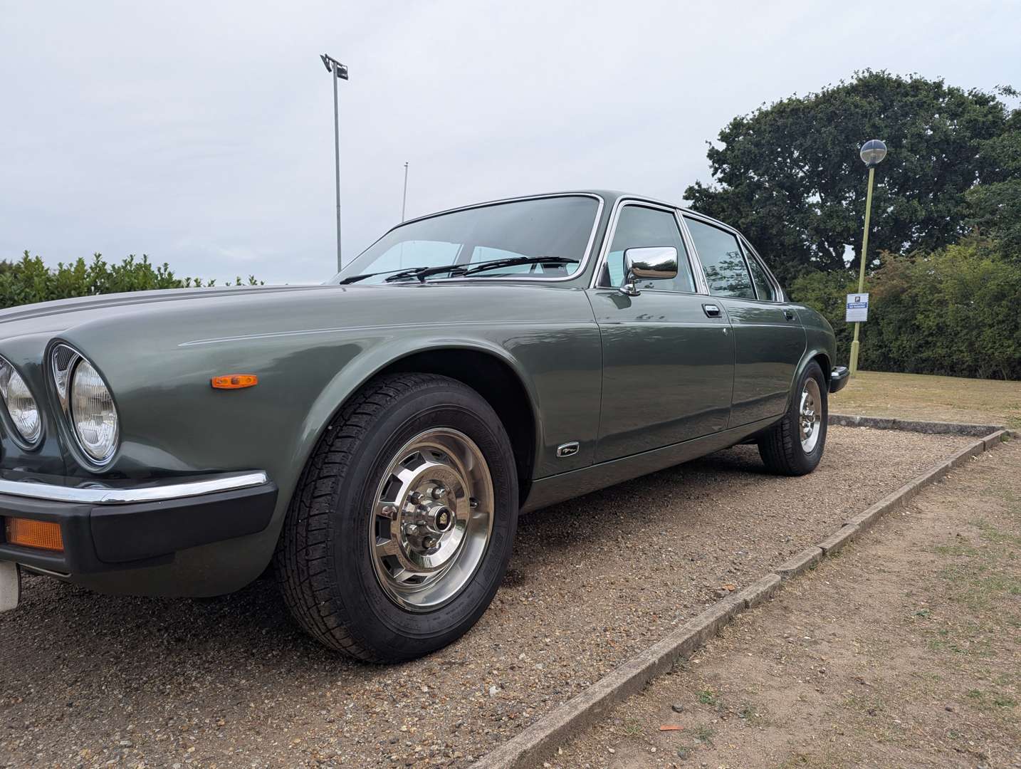 <p>1985 JAGUAR XJ6 4.2</p>