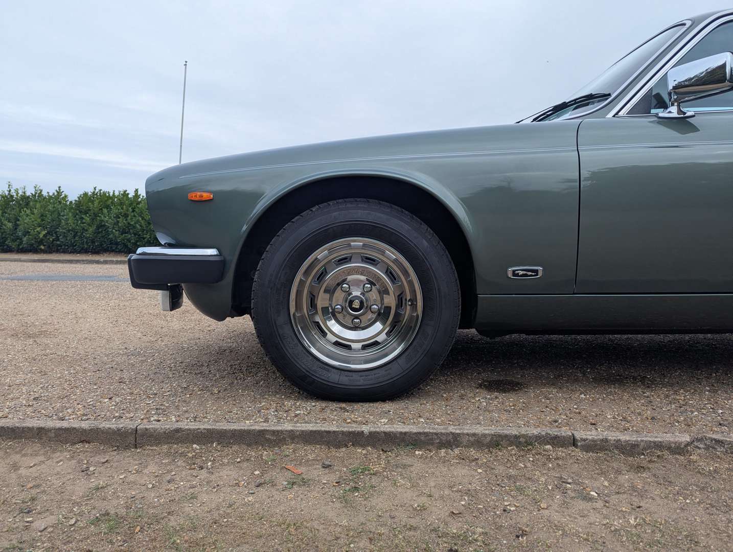 <p>1985 JAGUAR XJ6 4.2</p>