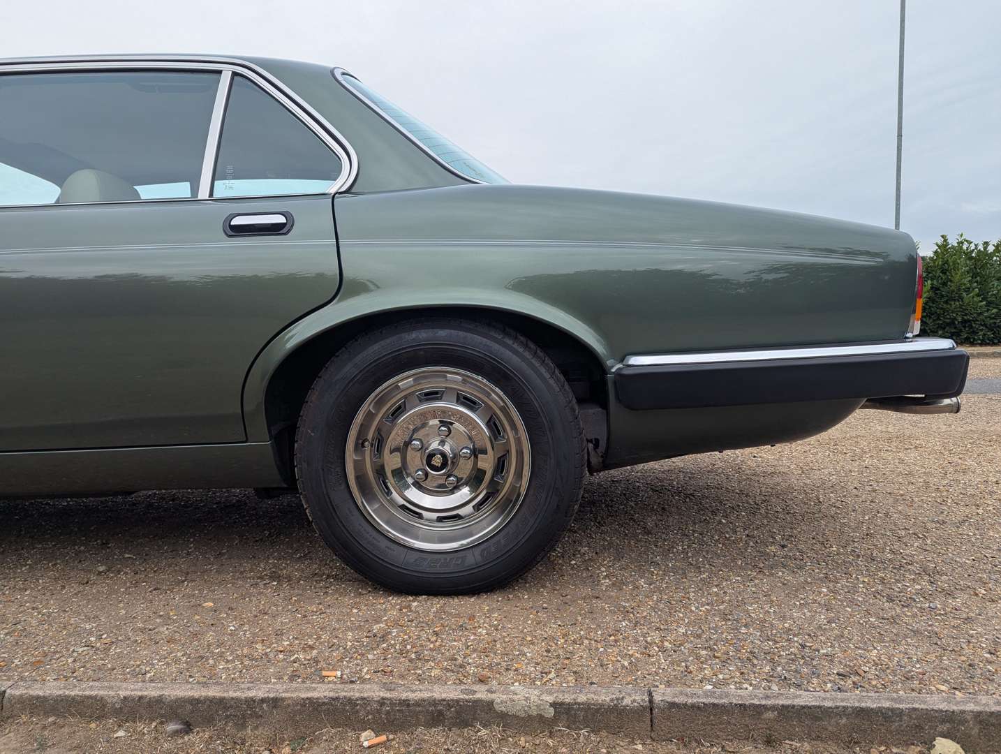 <p>1985 JAGUAR XJ6 4.2</p>