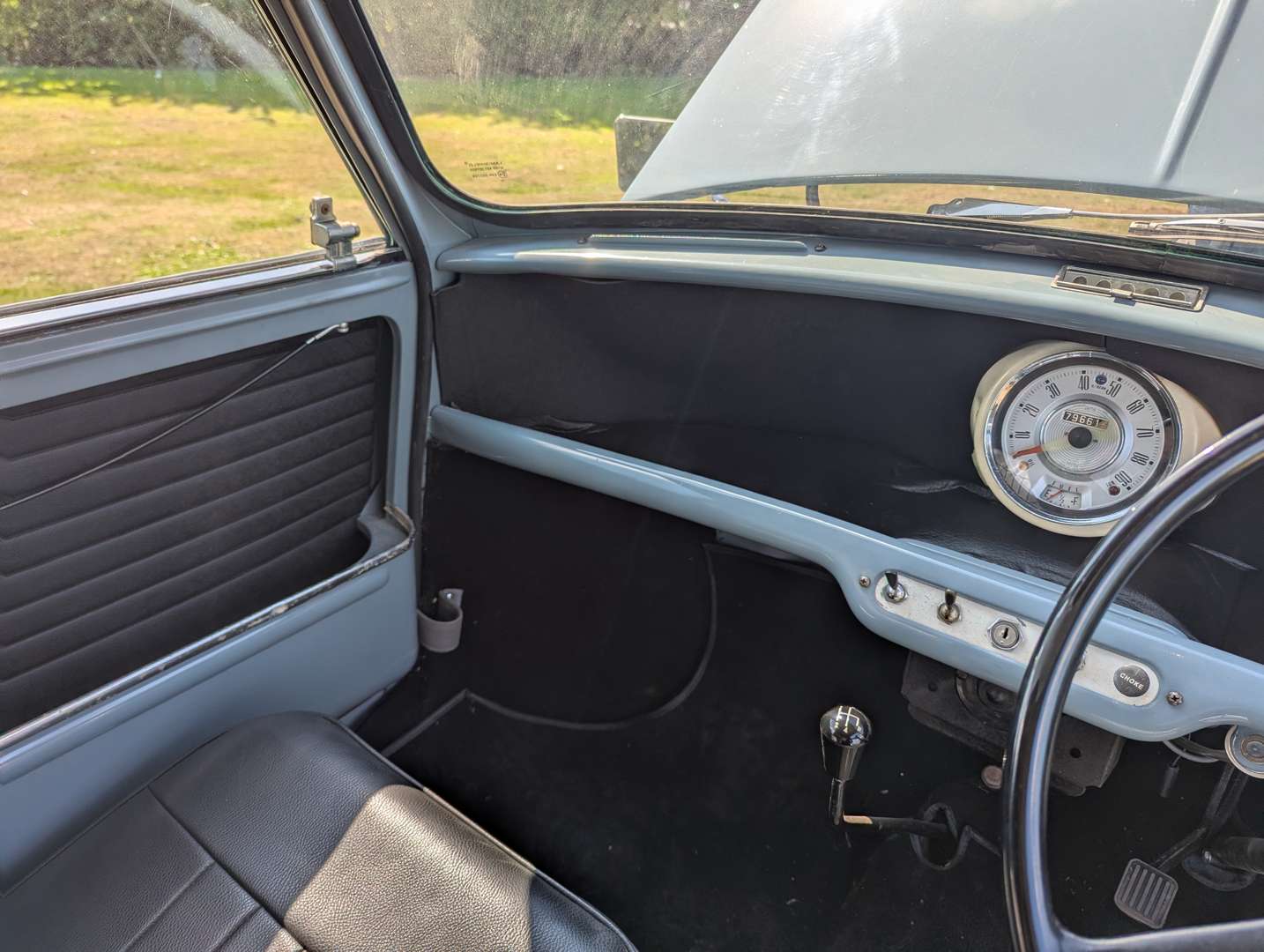 <p>1961 AUSTIN MINI VAN</p>