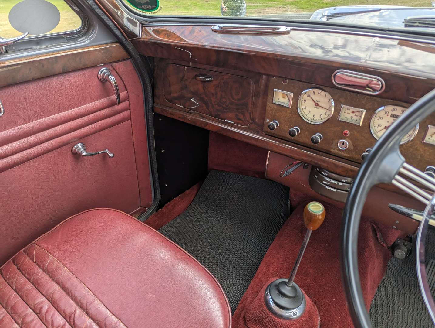 <p>1956 WOLSELEY 15/50</p>