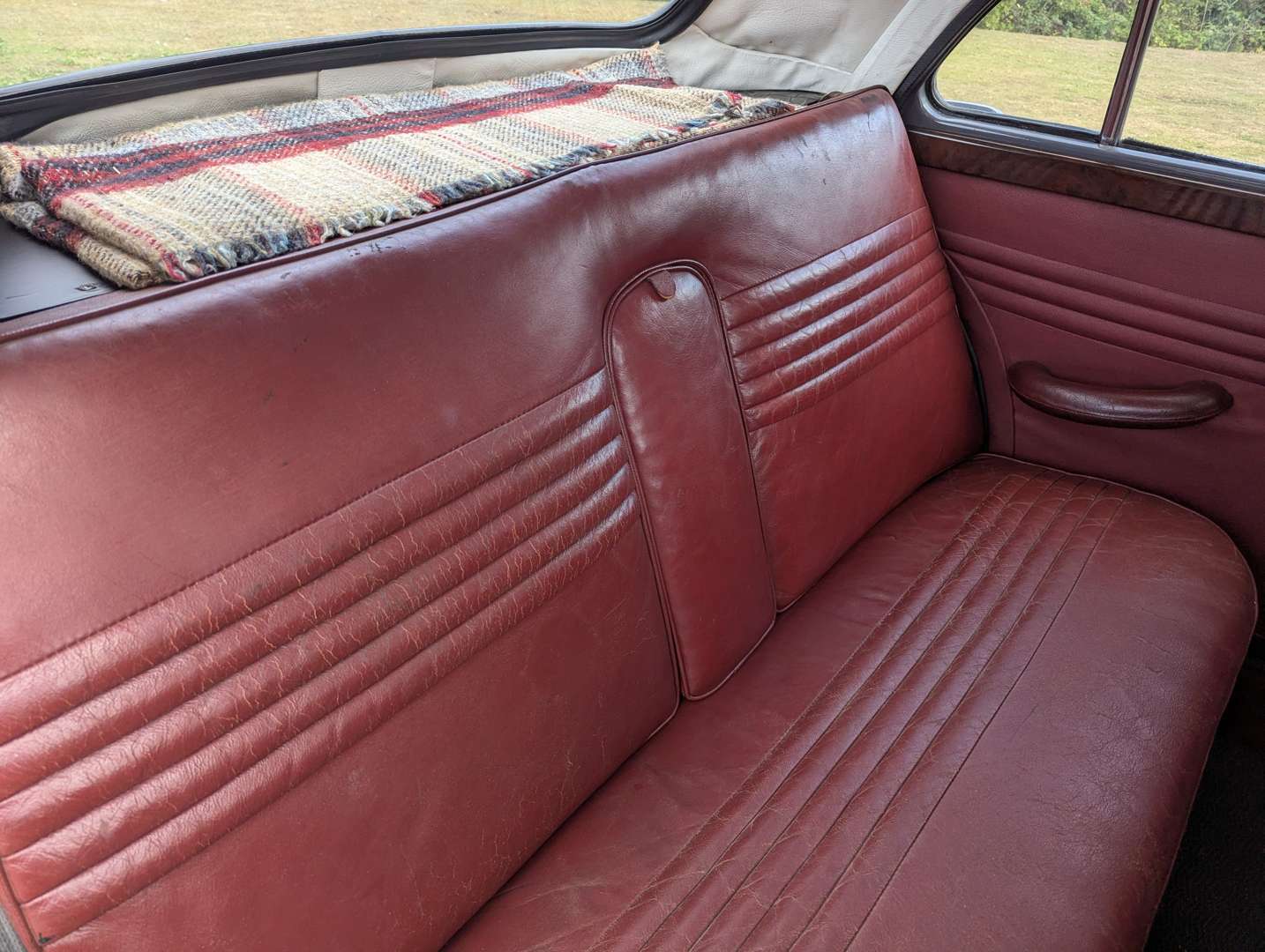 <p>1956 WOLSELEY 15/50</p>