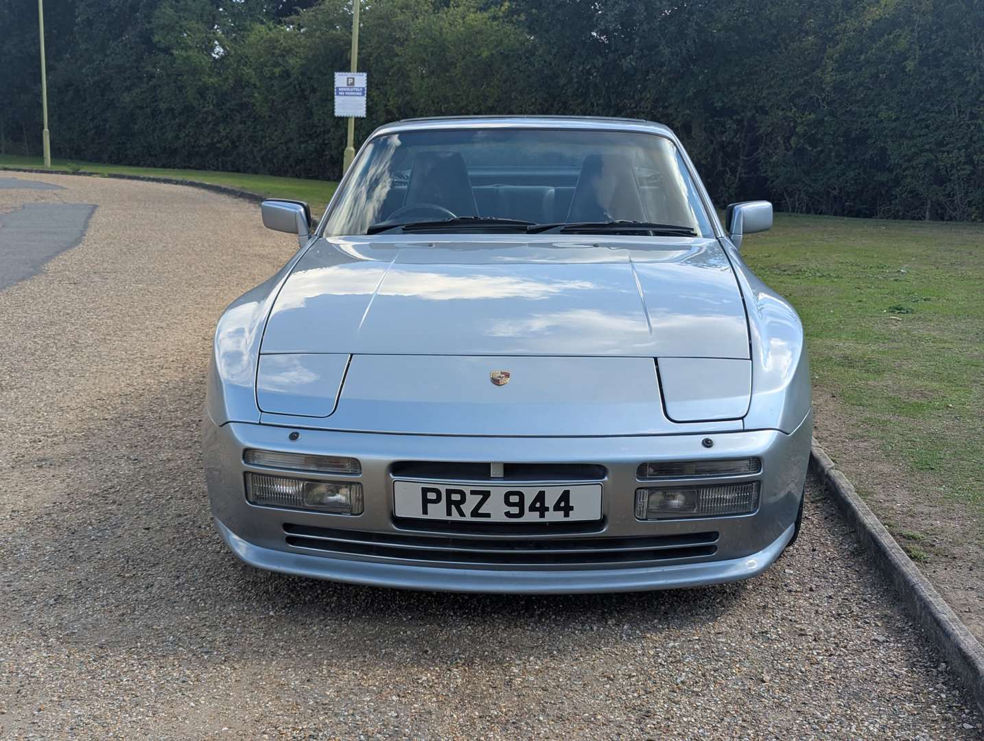 <p>1986 PORSCHE 944 TURBO</p>