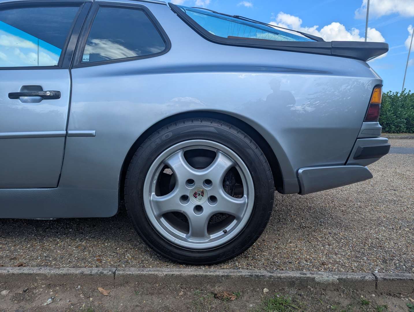 <p>1986 PORSCHE 944 TURBO</p>