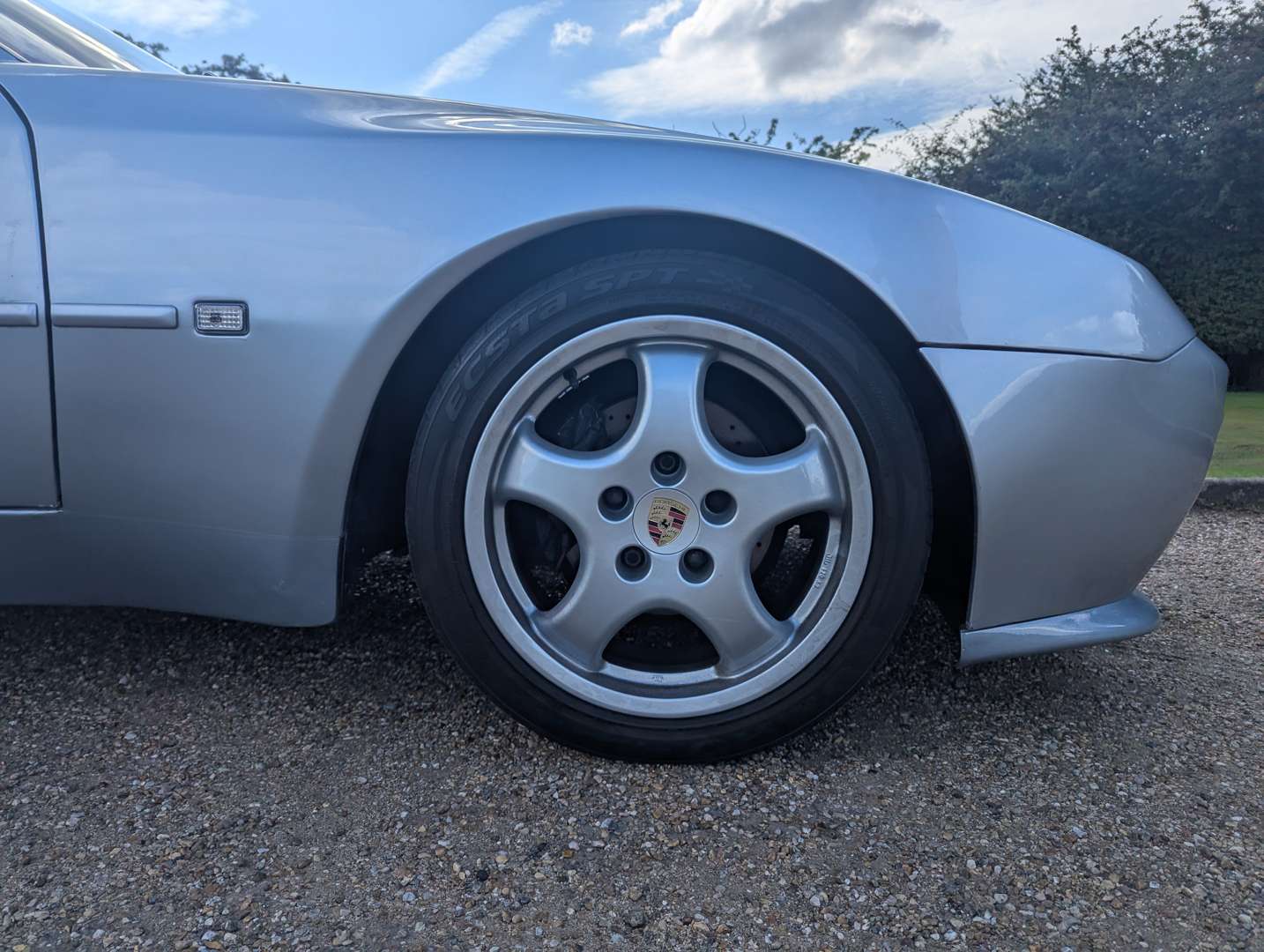 <p>1986 PORSCHE 944 TURBO</p>