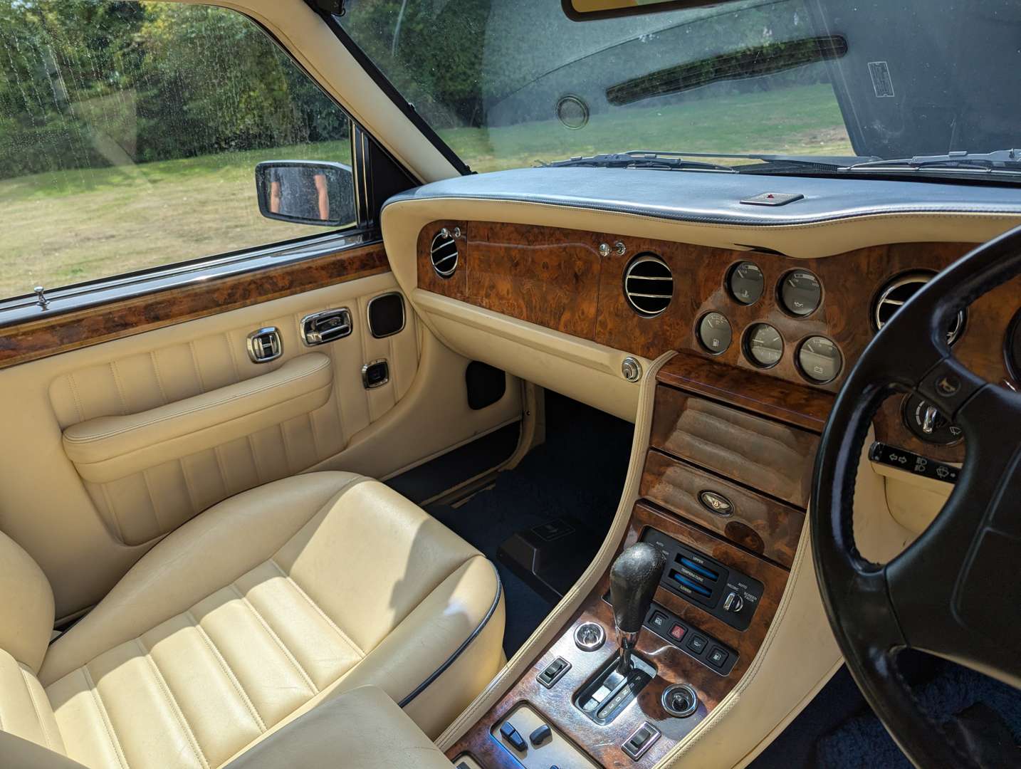 <p>1997 BENTLEY BROOKLANDS AUTO</p>