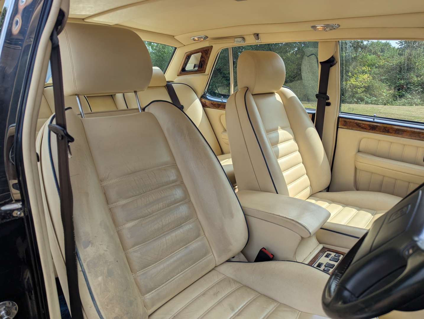 <p>1997 BENTLEY BROOKLANDS AUTO</p>