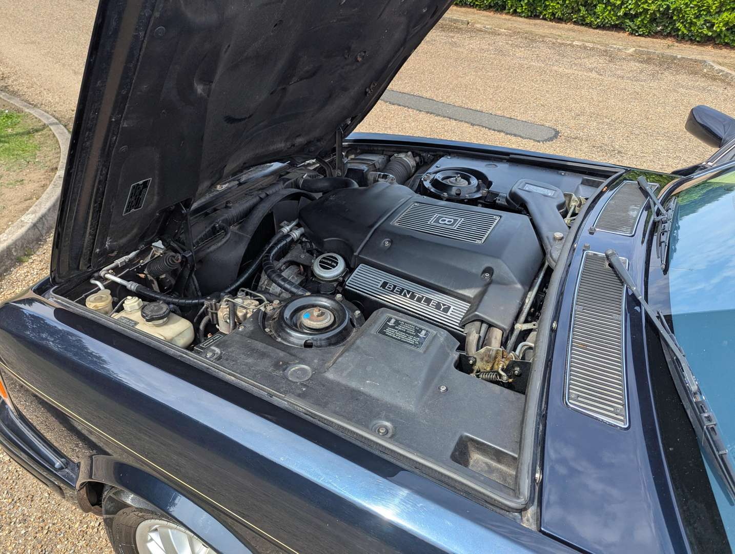 <p>1997 BENTLEY BROOKLANDS AUTO</p>