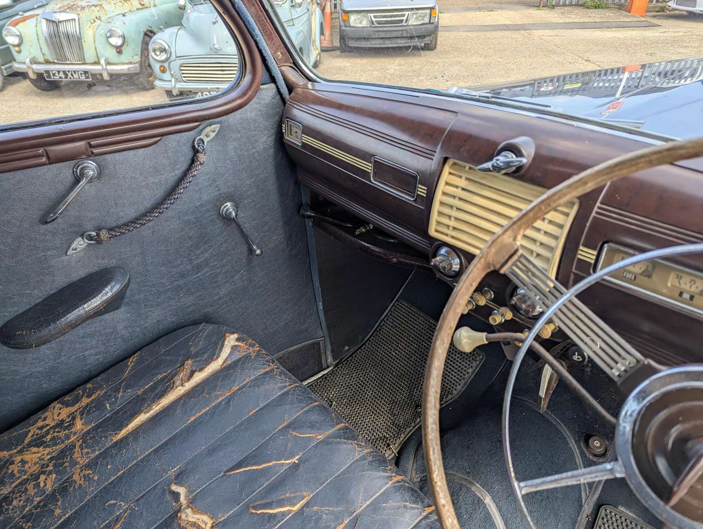 <p>1951 FORD V8 PILOT</p>