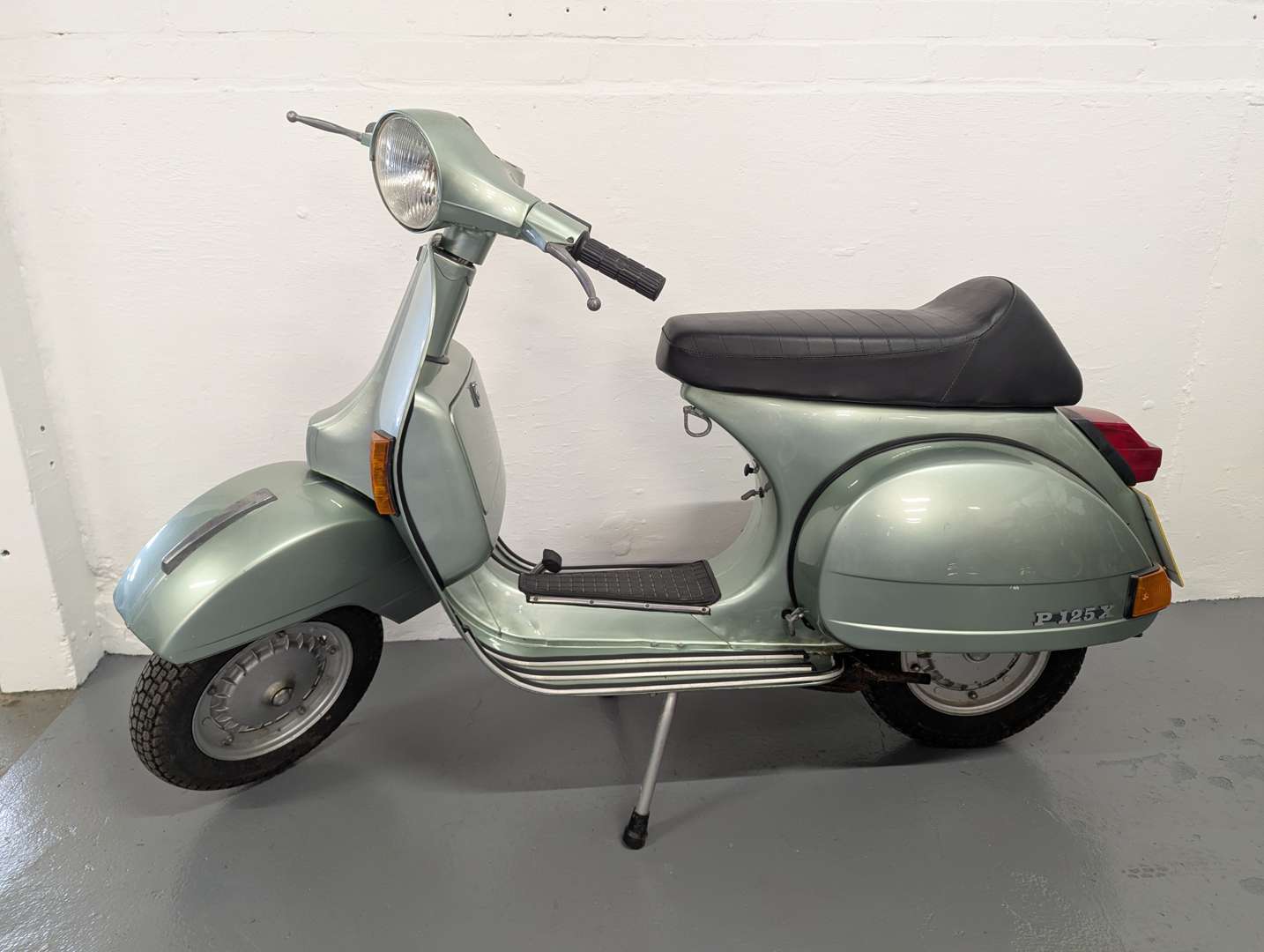 <p>1981 PIAGGIO PX125</p>