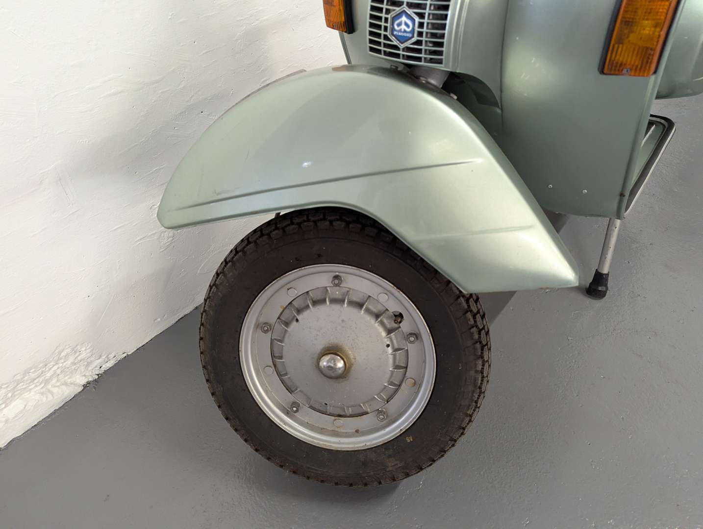 <p>1981 PIAGGIO PX125</p>