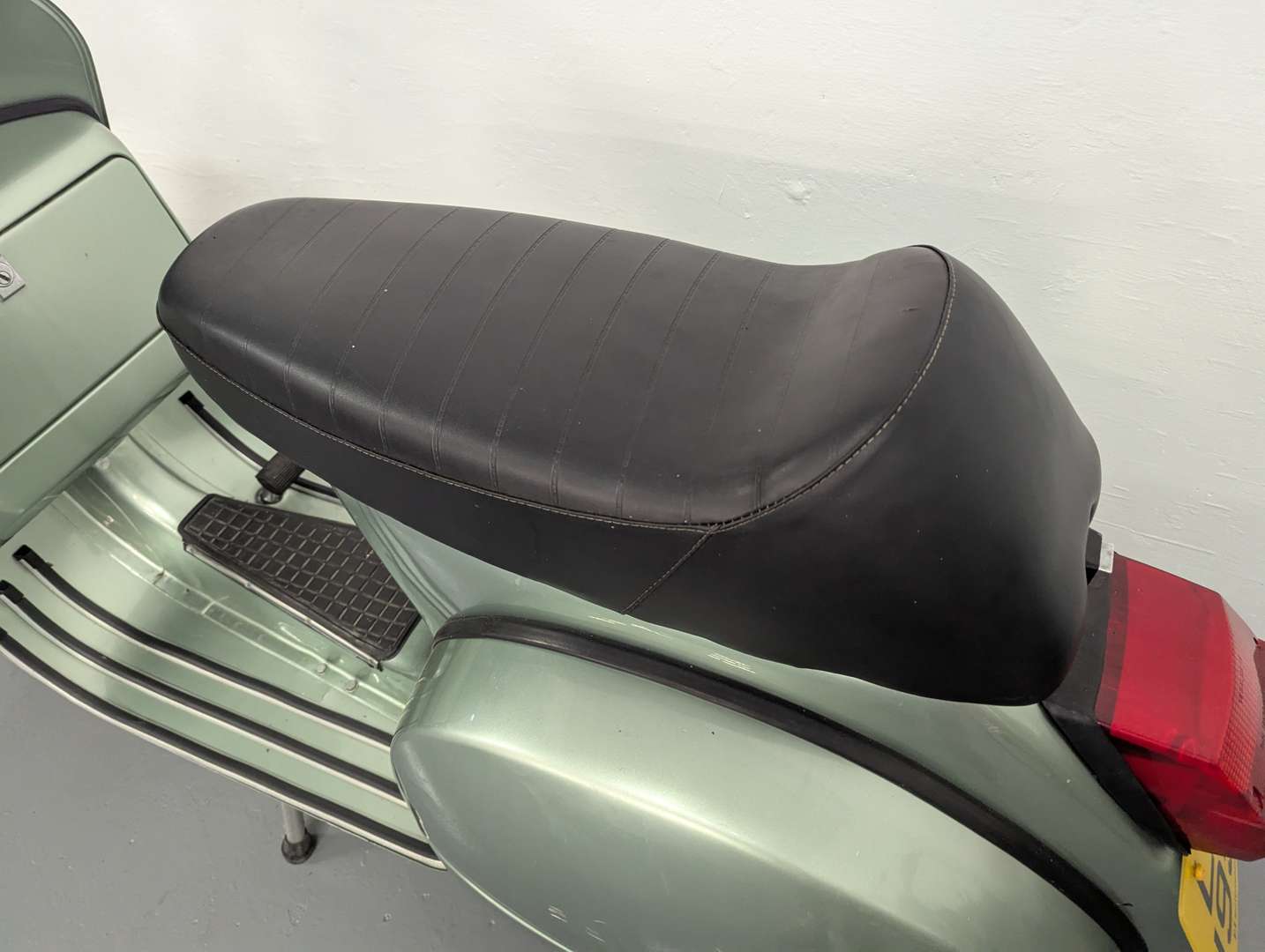 <p>1981 PIAGGIO PX125</p>