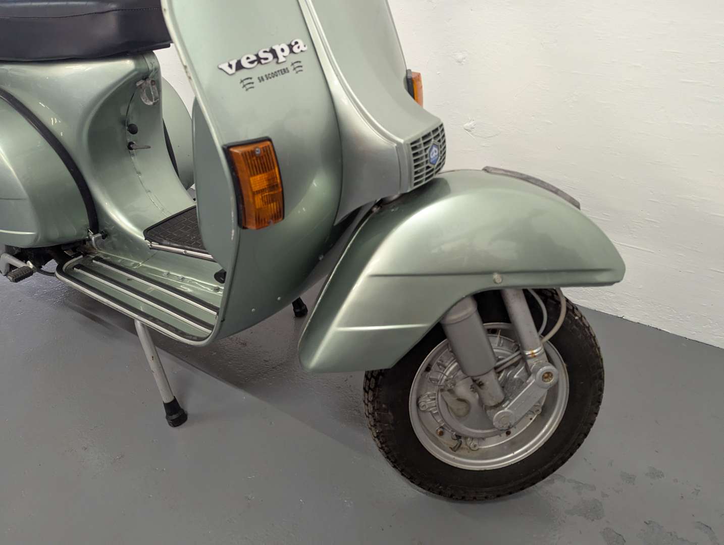 <p>1981 PIAGGIO PX125</p>