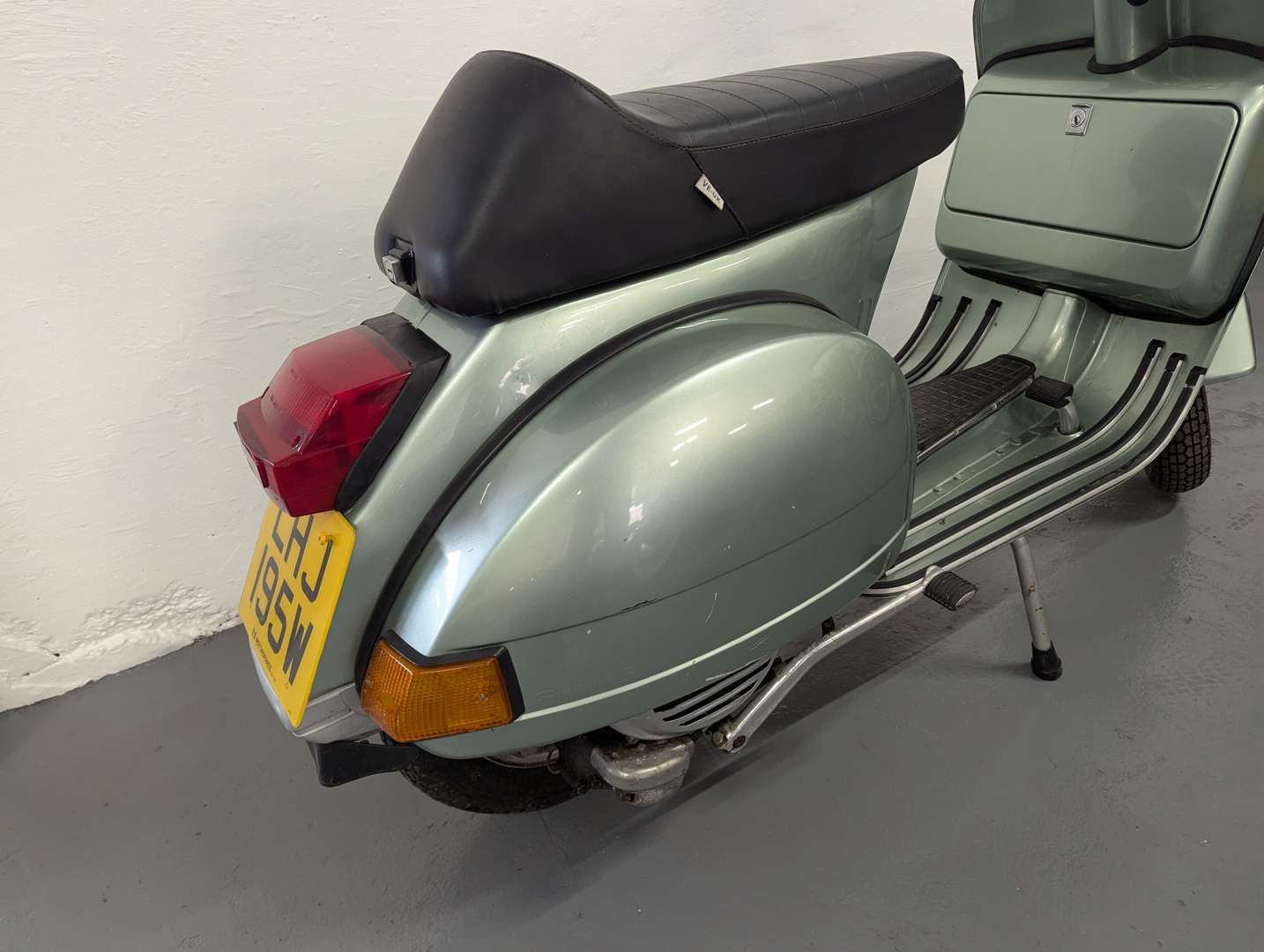 <p>1981 PIAGGIO PX125</p>