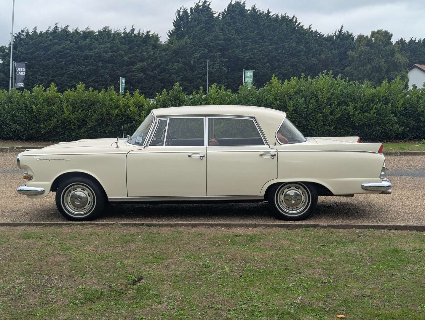 <p>1961 BORGWARD P100</p>