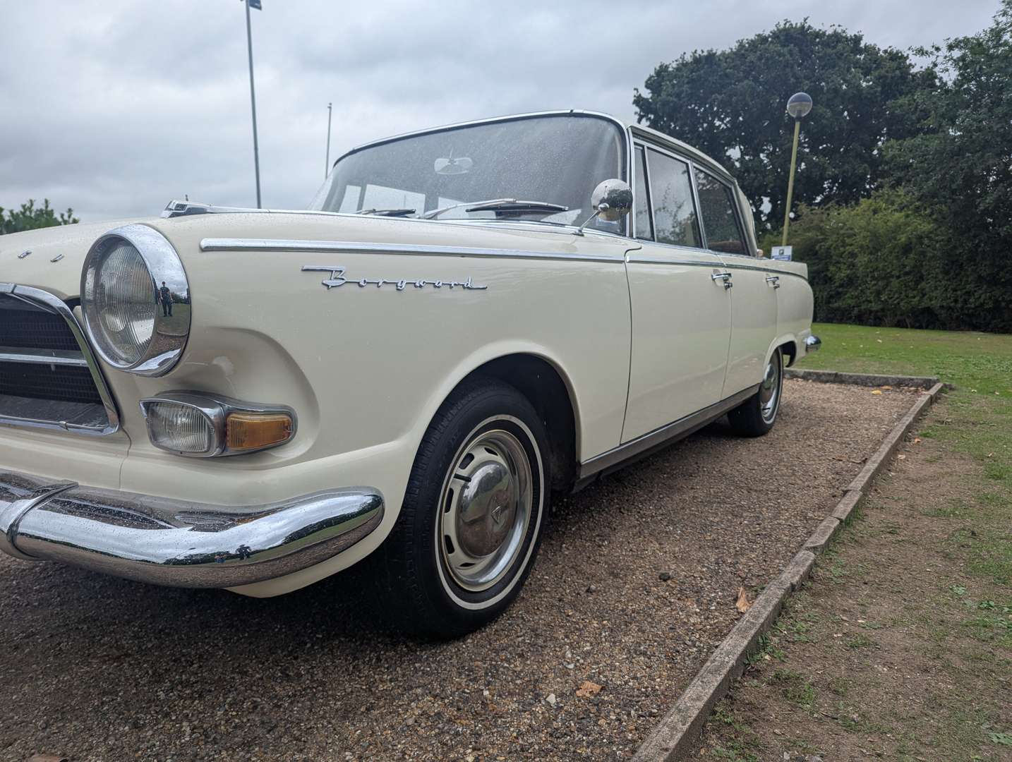 <p>1961 BORGWARD P100</p>