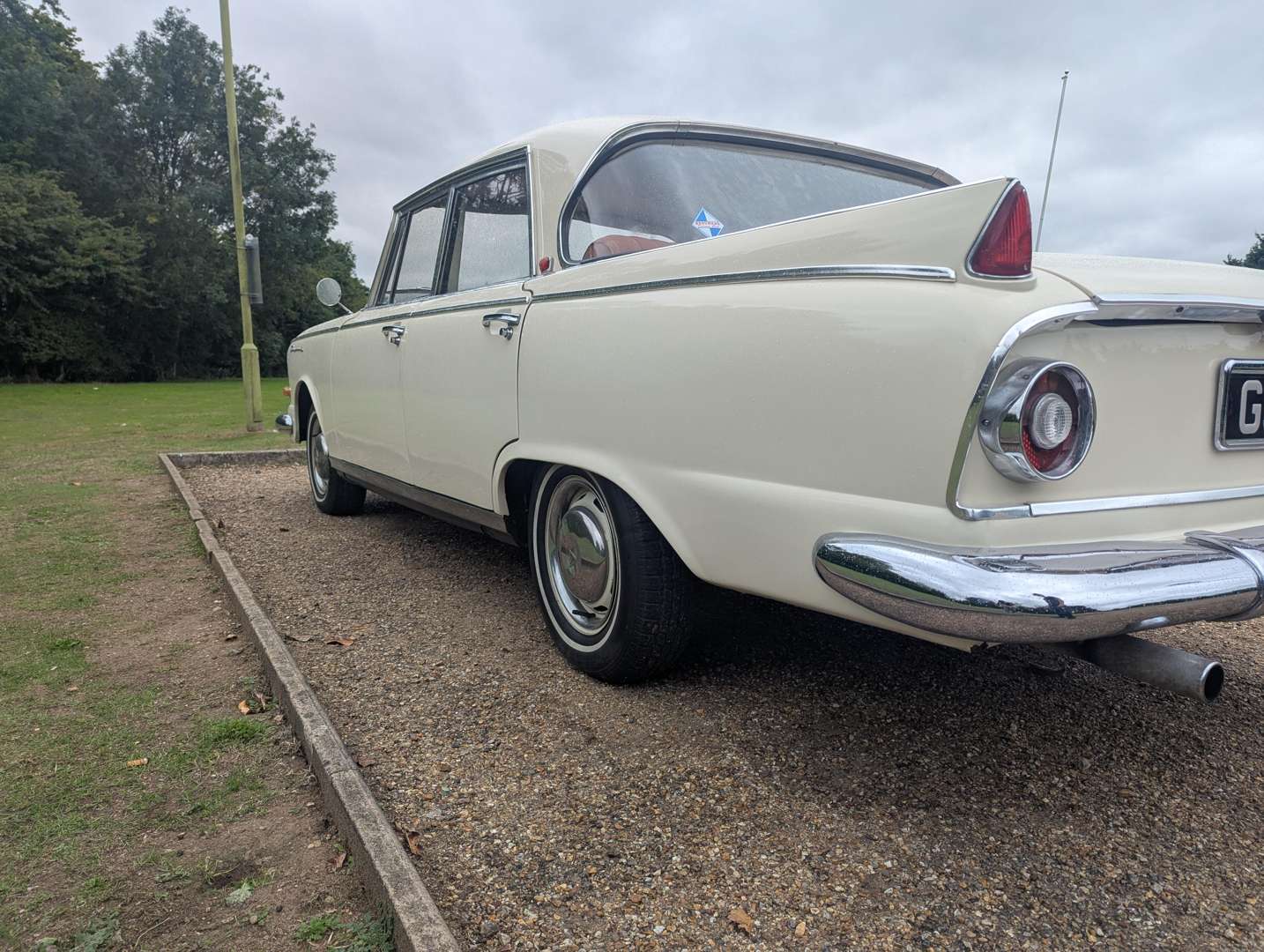 <p>1961 BORGWARD P100</p>