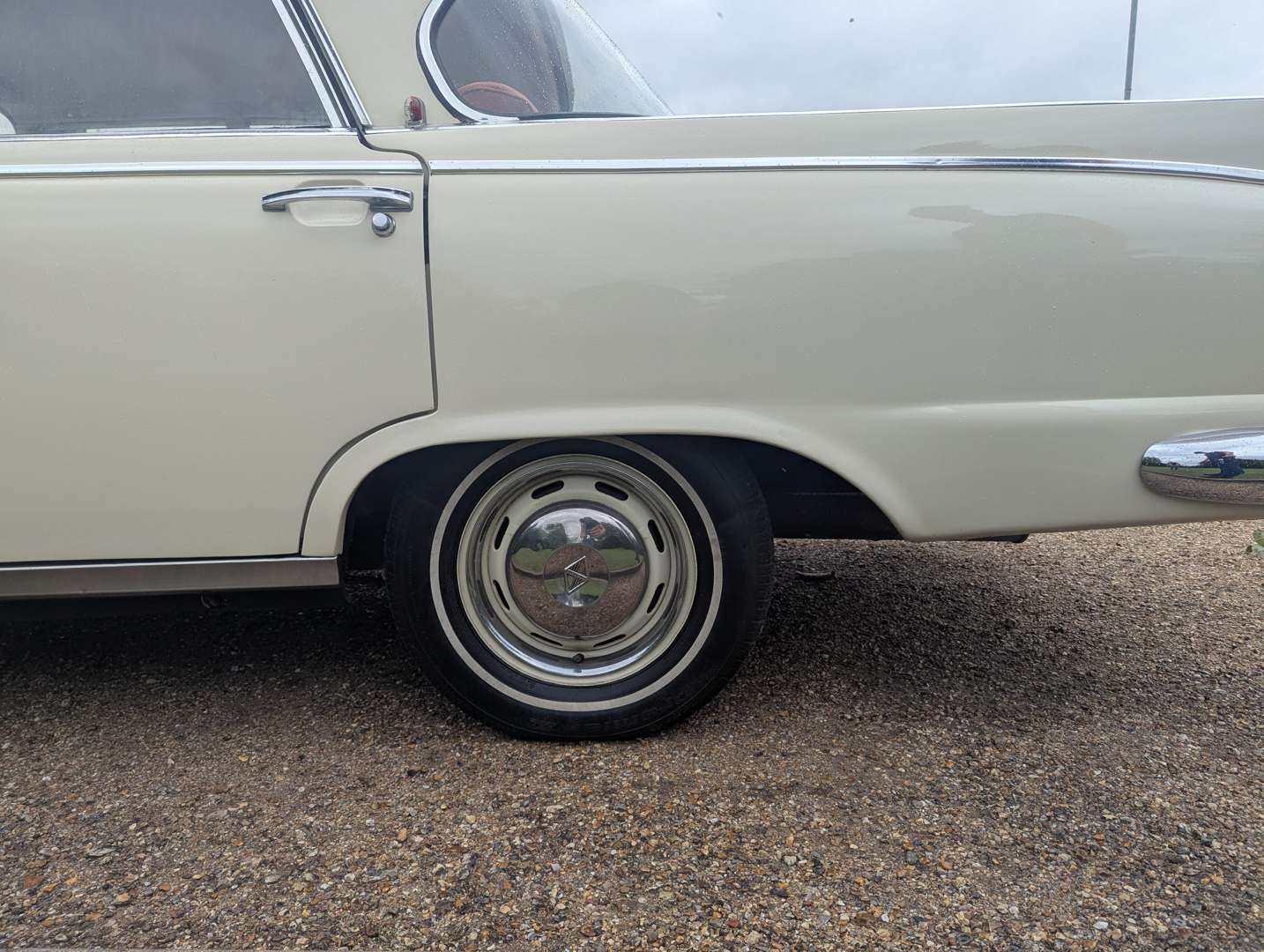 <p>1961 BORGWARD P100</p>