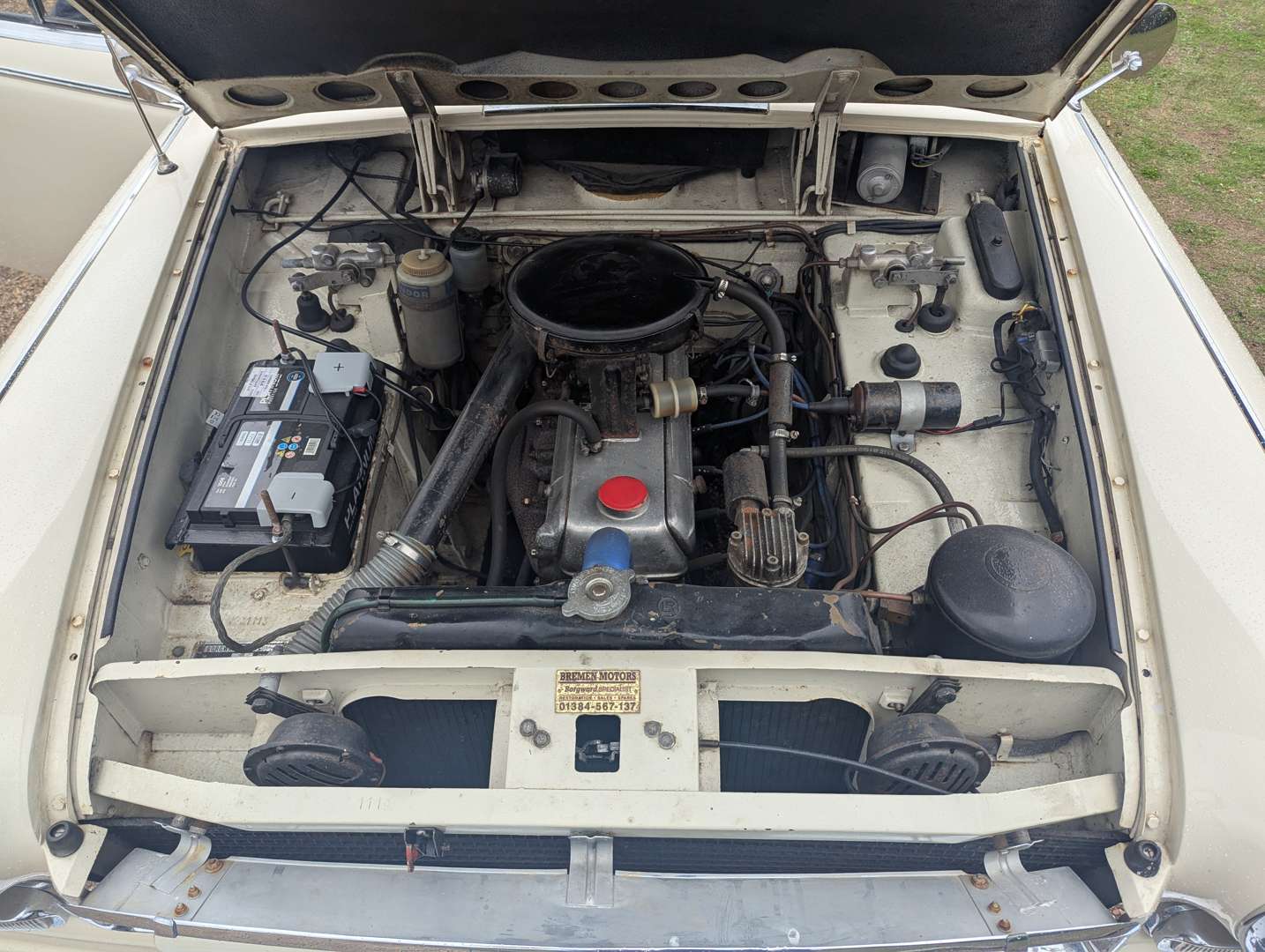 <p>1961 BORGWARD P100</p>