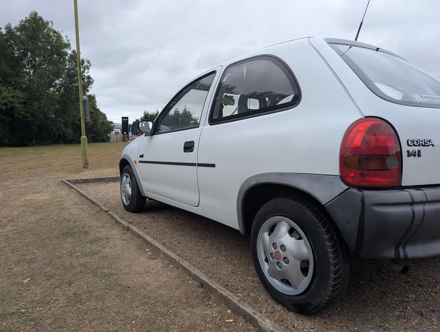 <p>1995 VAUXHALL CORSA MERIT</p>
