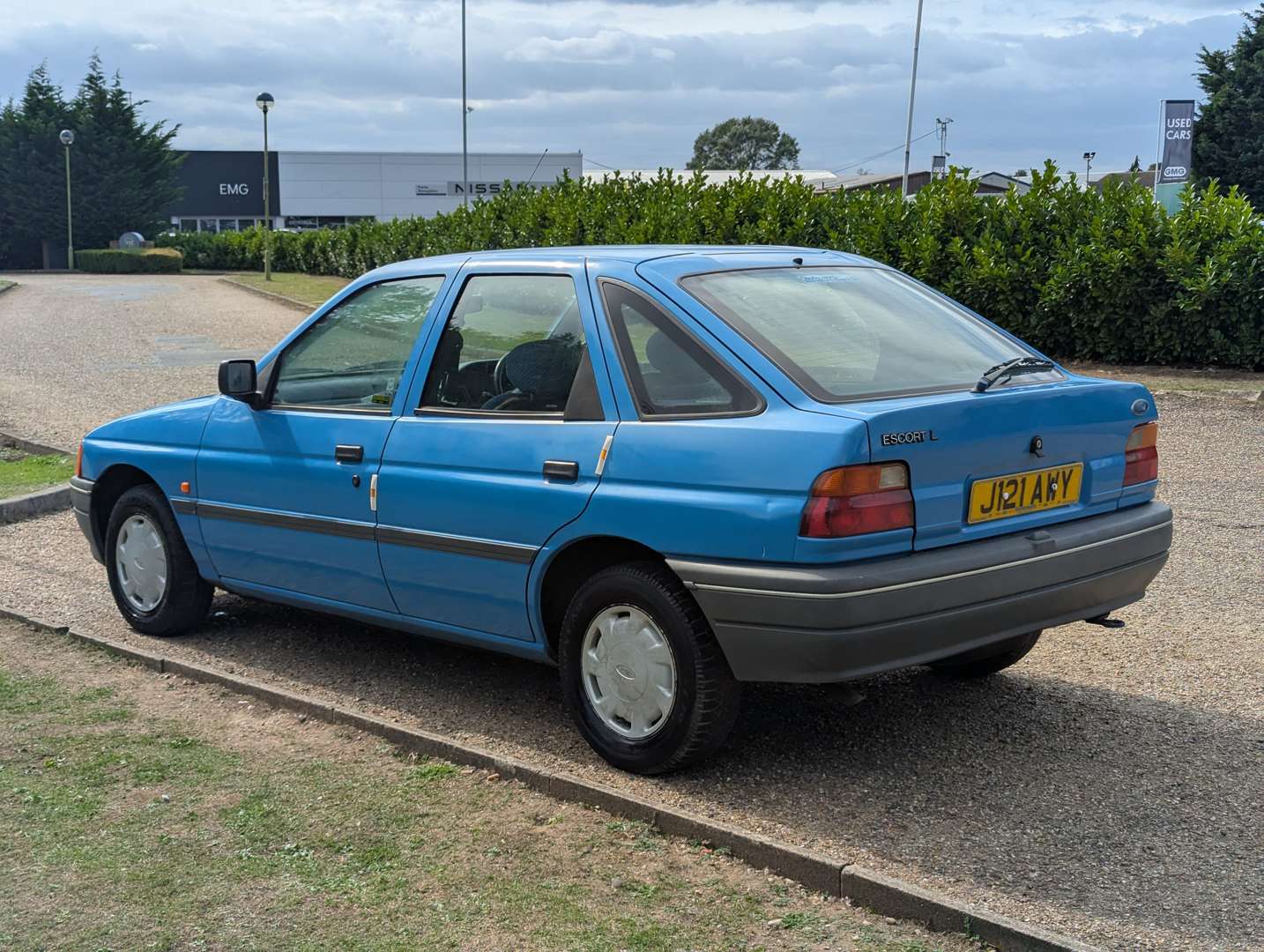 <p>1991 FORD ESCORT L</p>