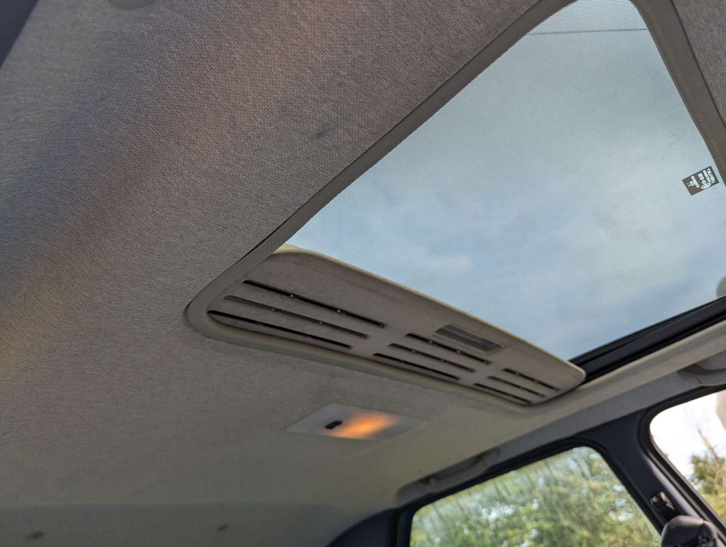 <p>1991 FORD ESCORT L</p>