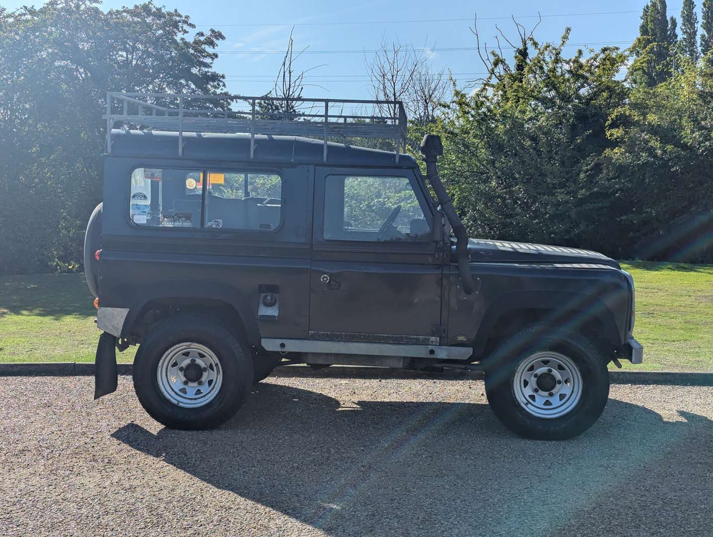 <p>LAND ROVER 90</p>