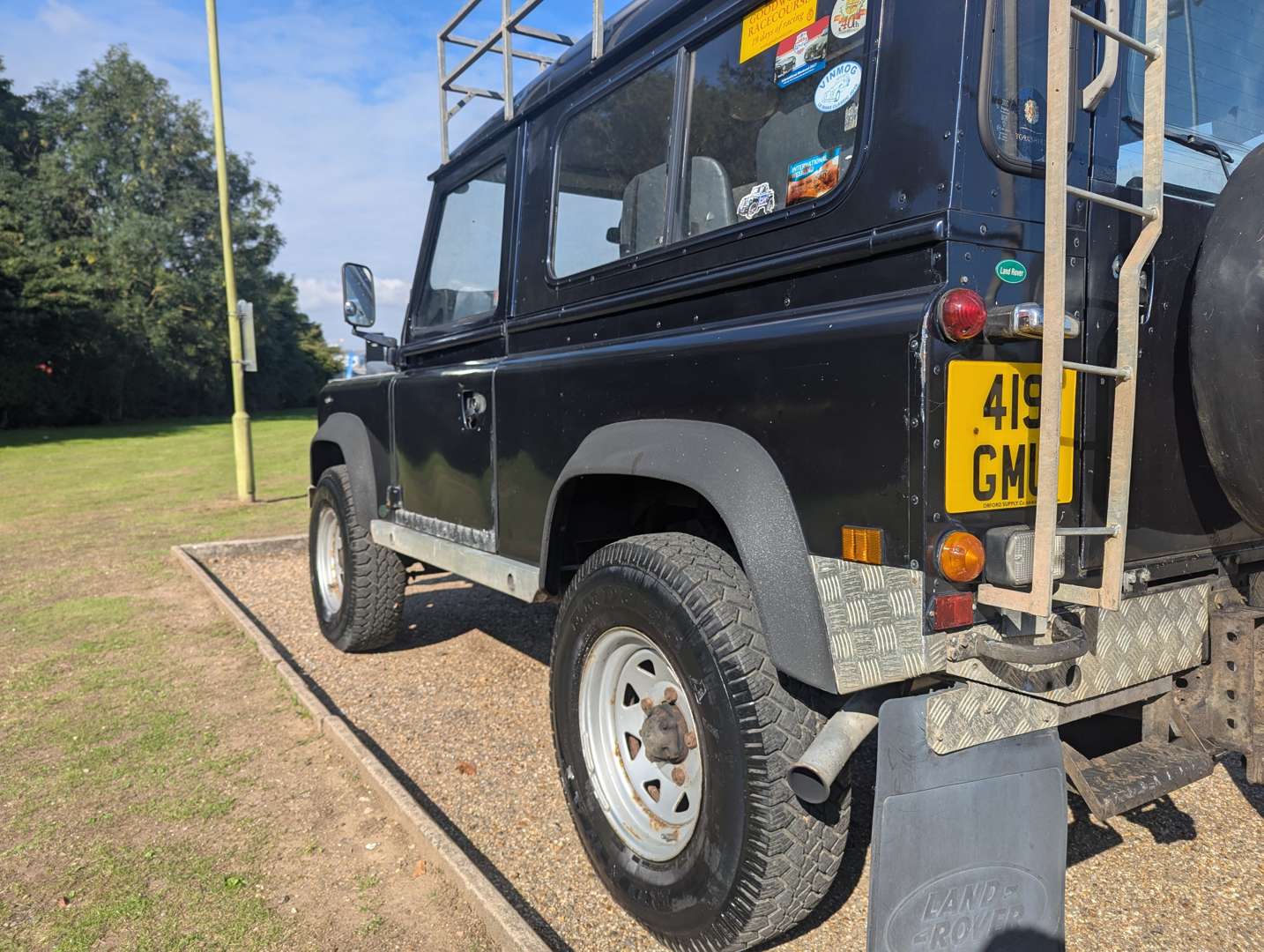 <p>LAND ROVER 90</p>