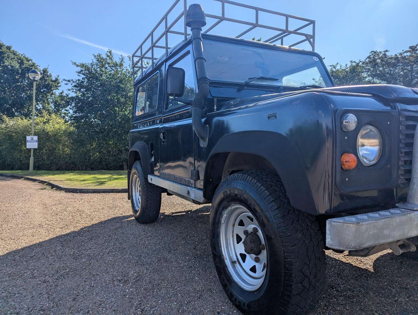 <p>LAND ROVER 90</p>