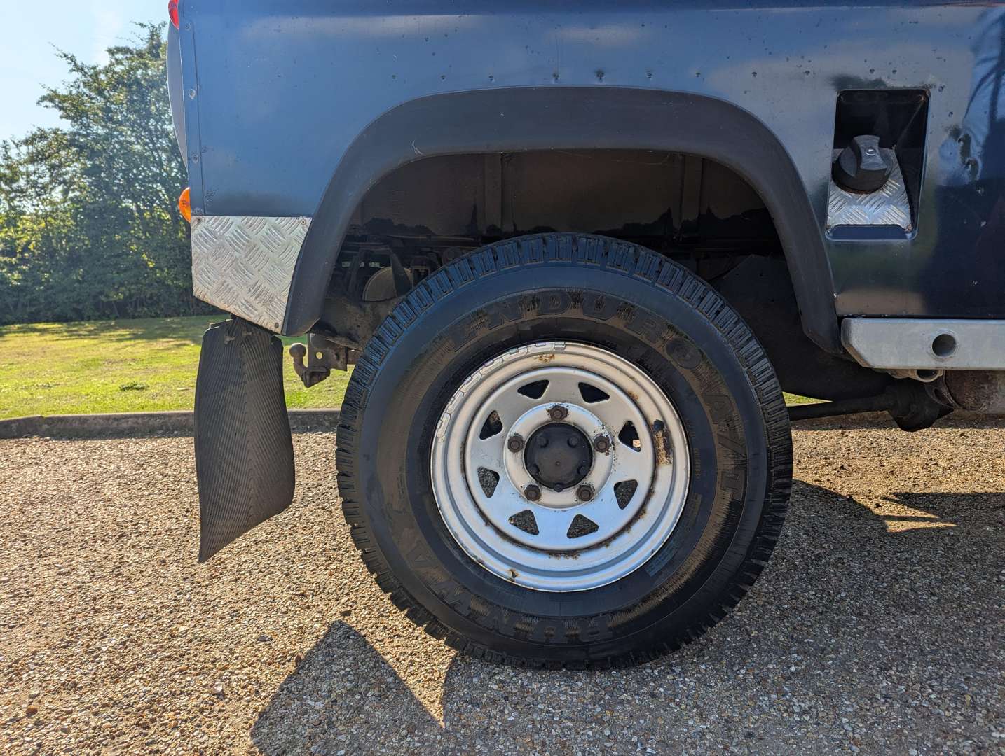 <p>LAND ROVER 90</p>