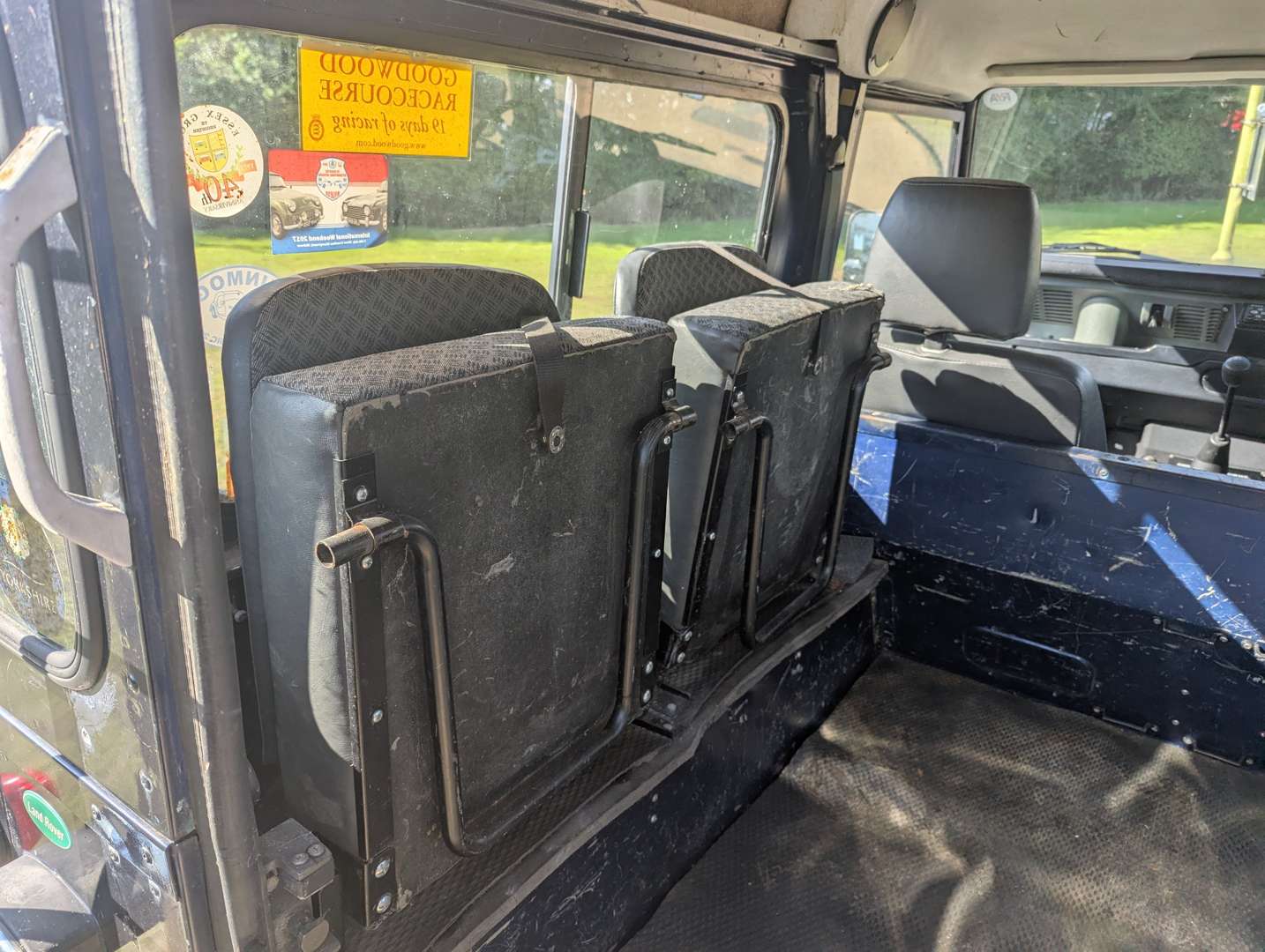 <p>LAND ROVER 90</p>