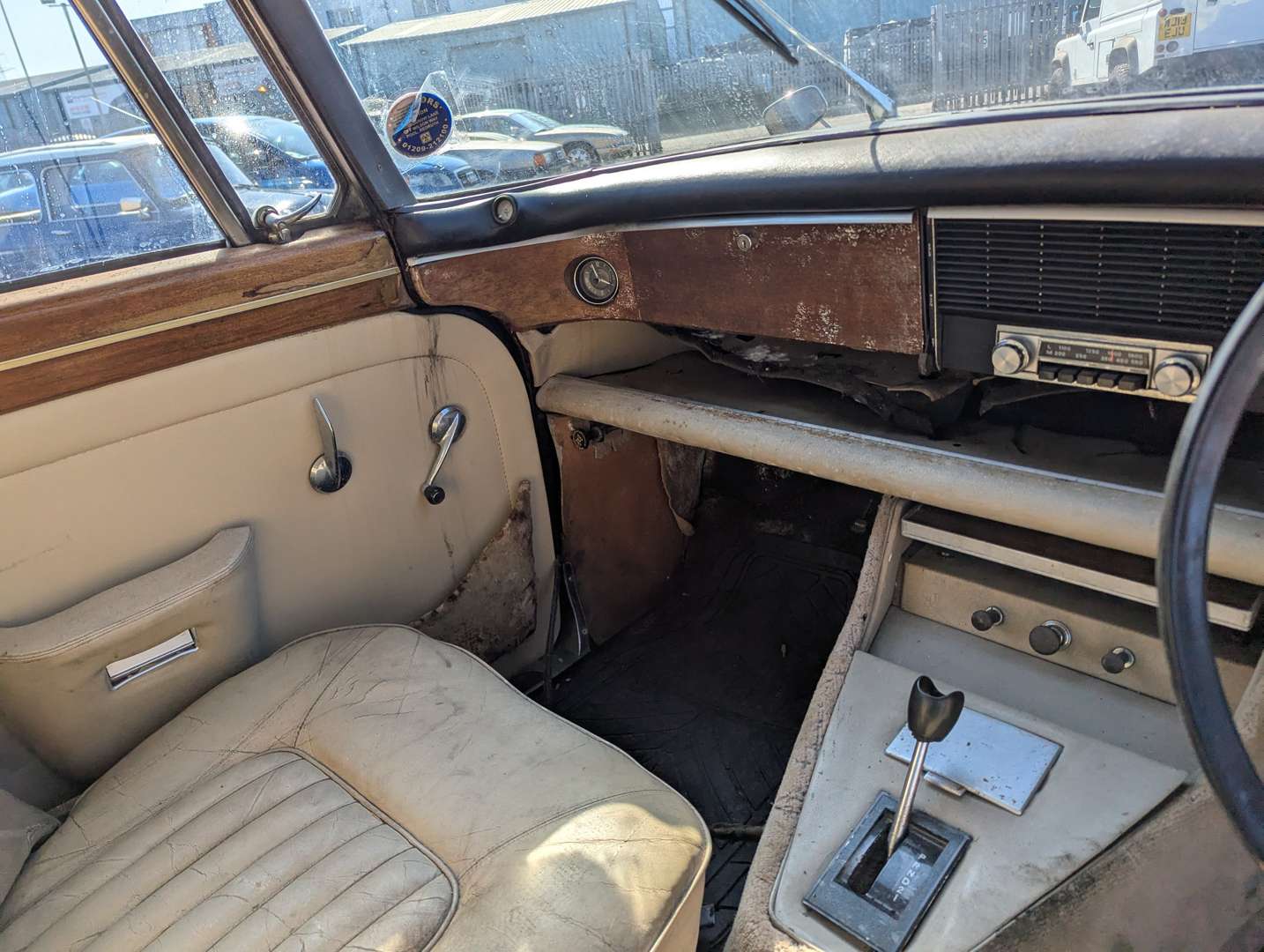 <p>1971 ROVER P5 3.5 COUPE</p>