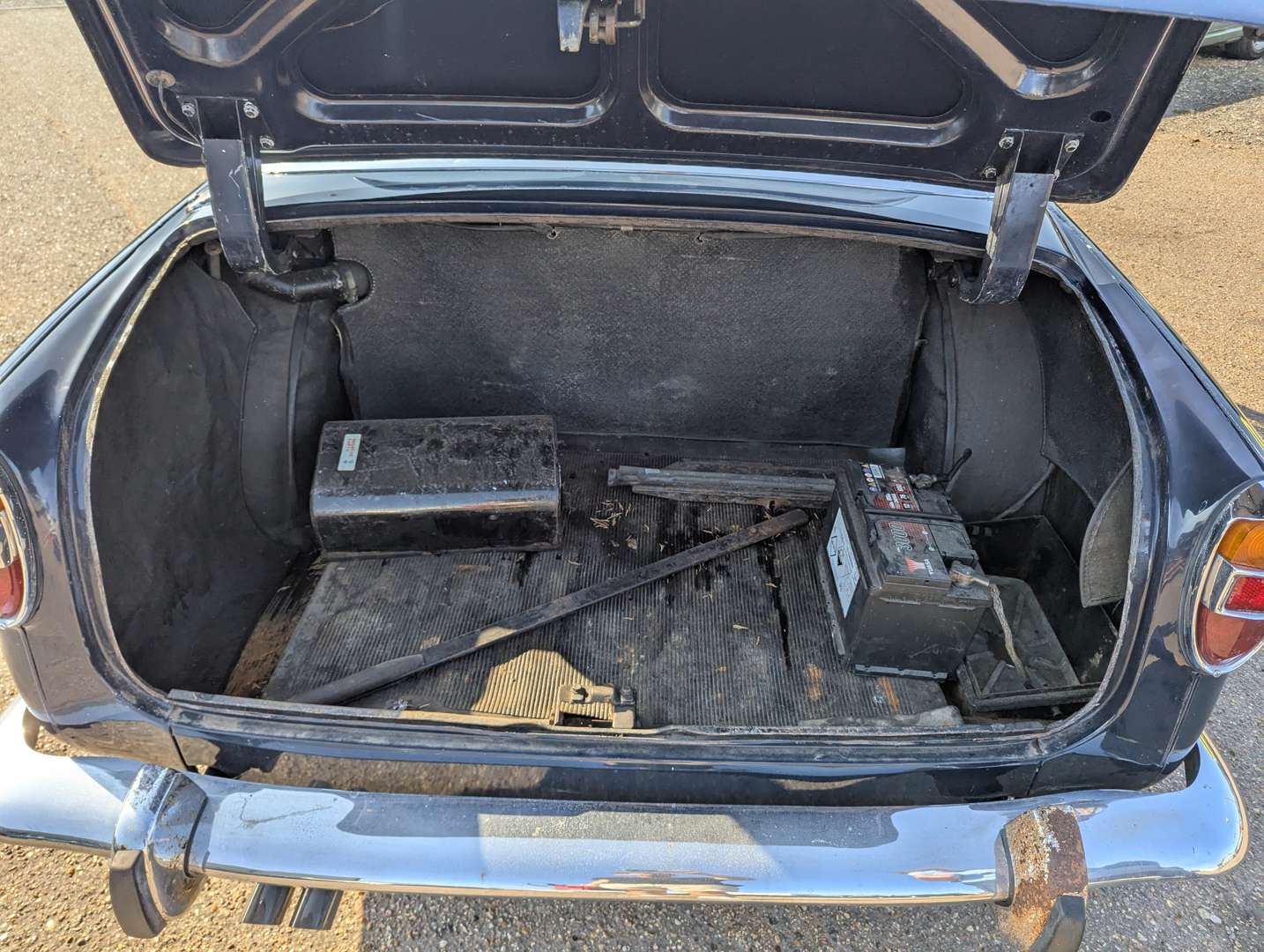 <p>1971 ROVER P5 3.5 COUPE</p>