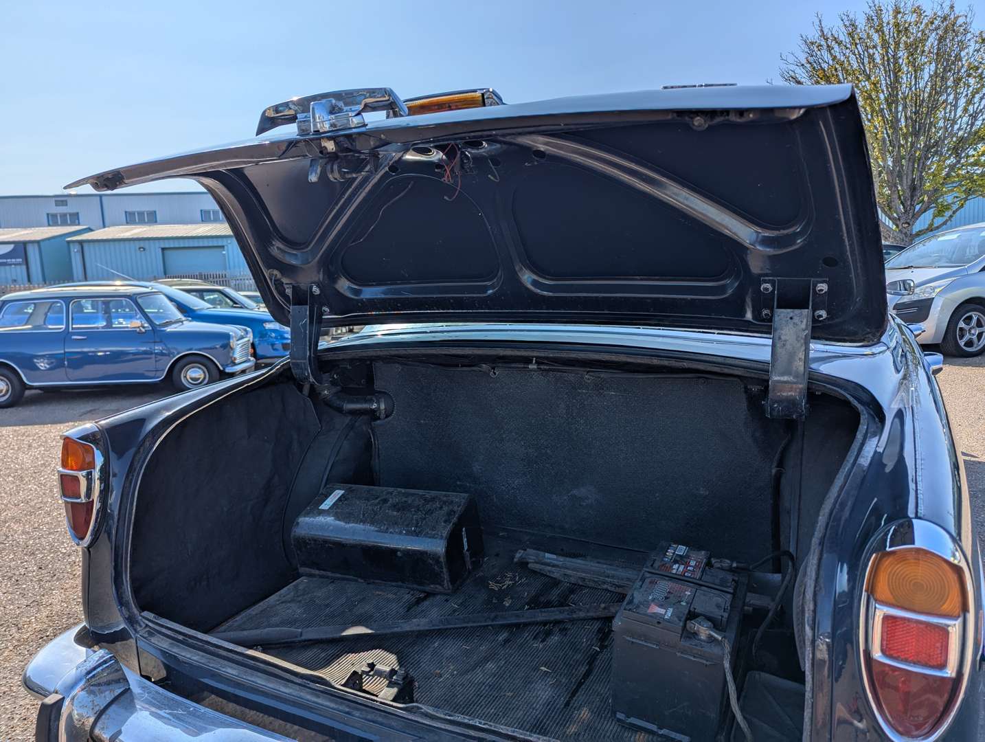 <p>1971 ROVER P5 3.5 COUPE</p>