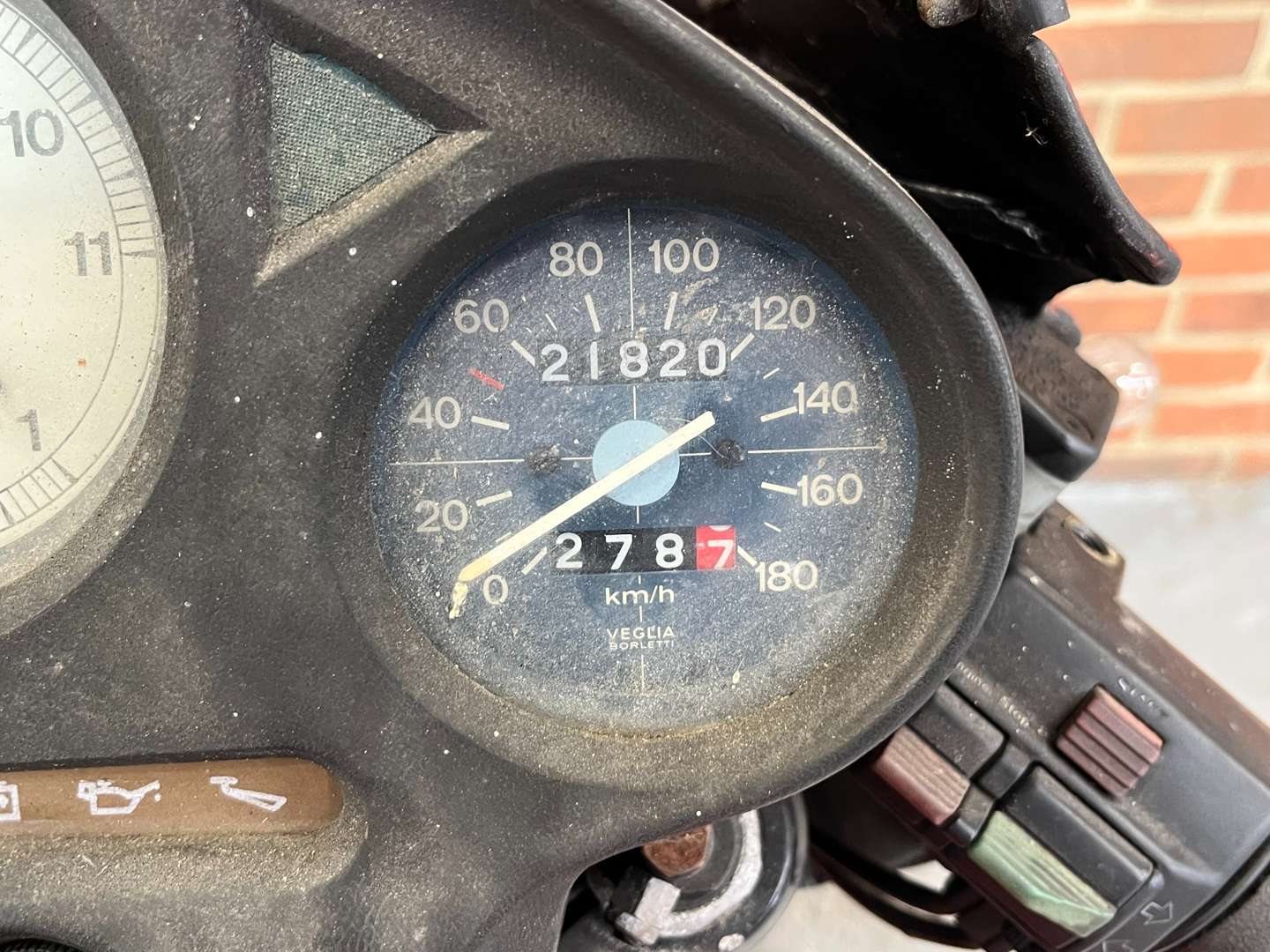 <p>1984 MOTO GUZZI V35</p>