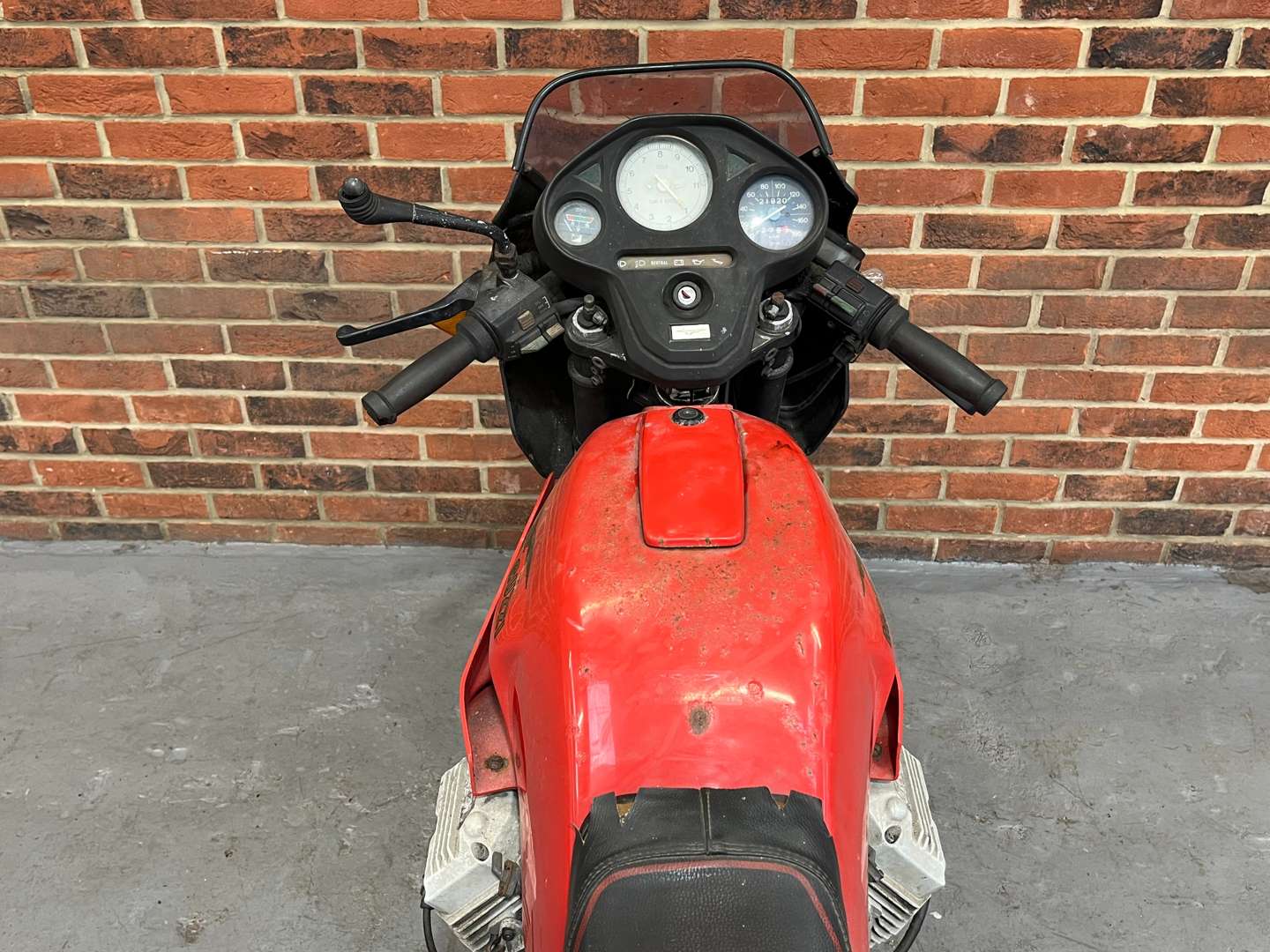 <p>1984 MOTO GUZZI V35</p>