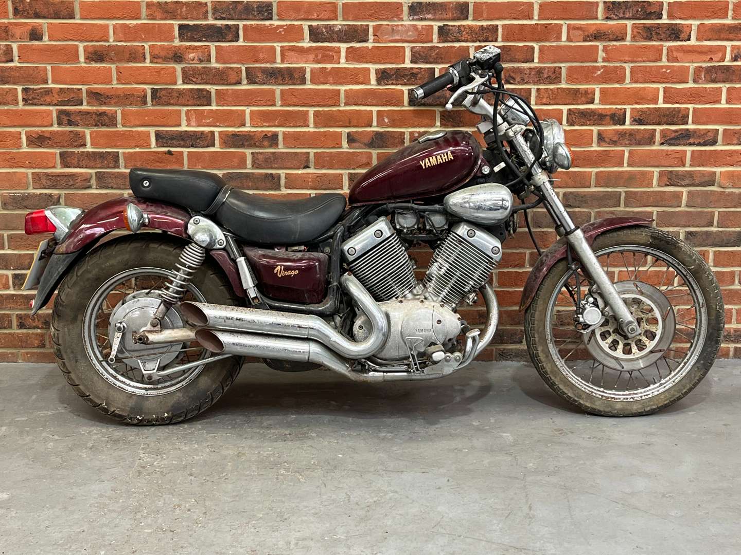 <p>1993 YAMAHA VIRAGO</p>